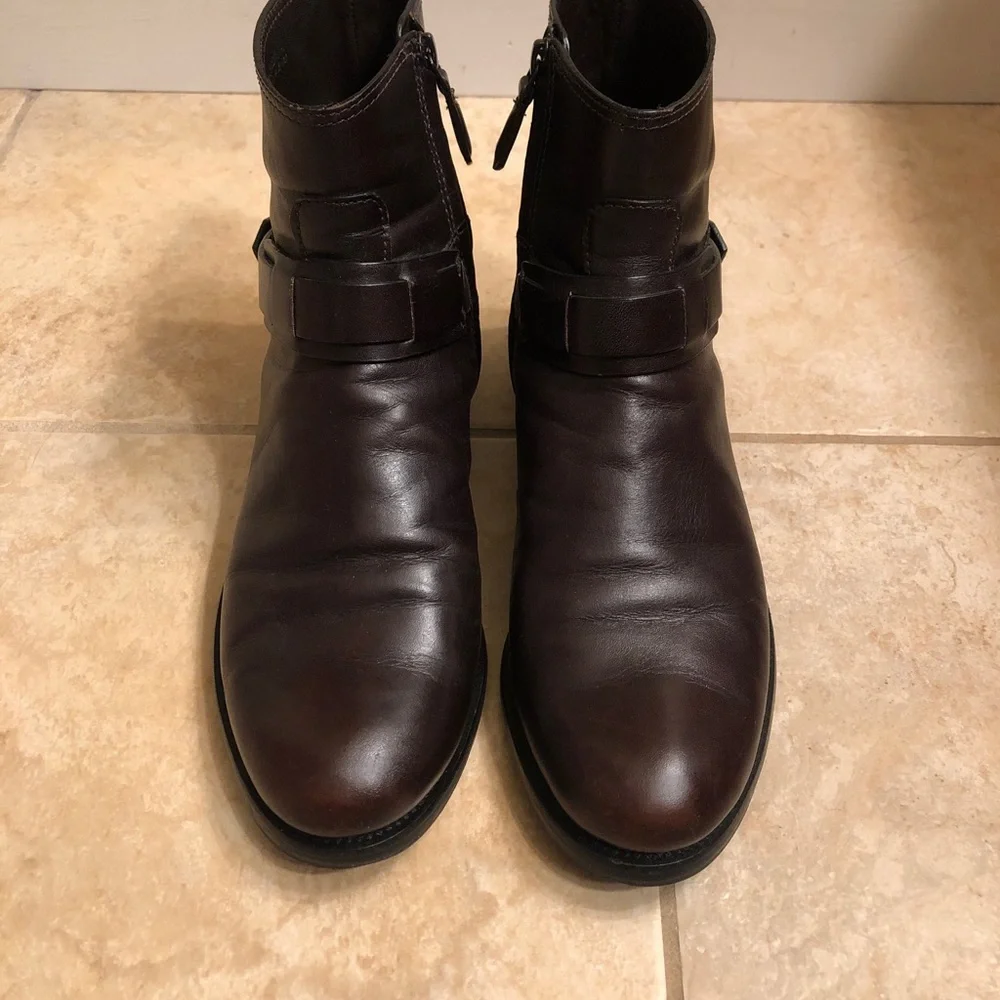 Tory Burch derby flat boots